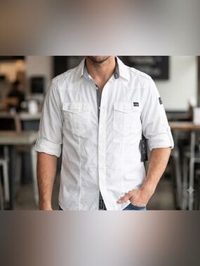 Marc Ecko White Casual Button-Down Shirt size M